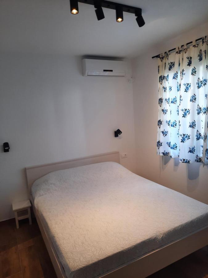 Manda Ljubetic Daire Sutivan Dış mekan fotoğraf