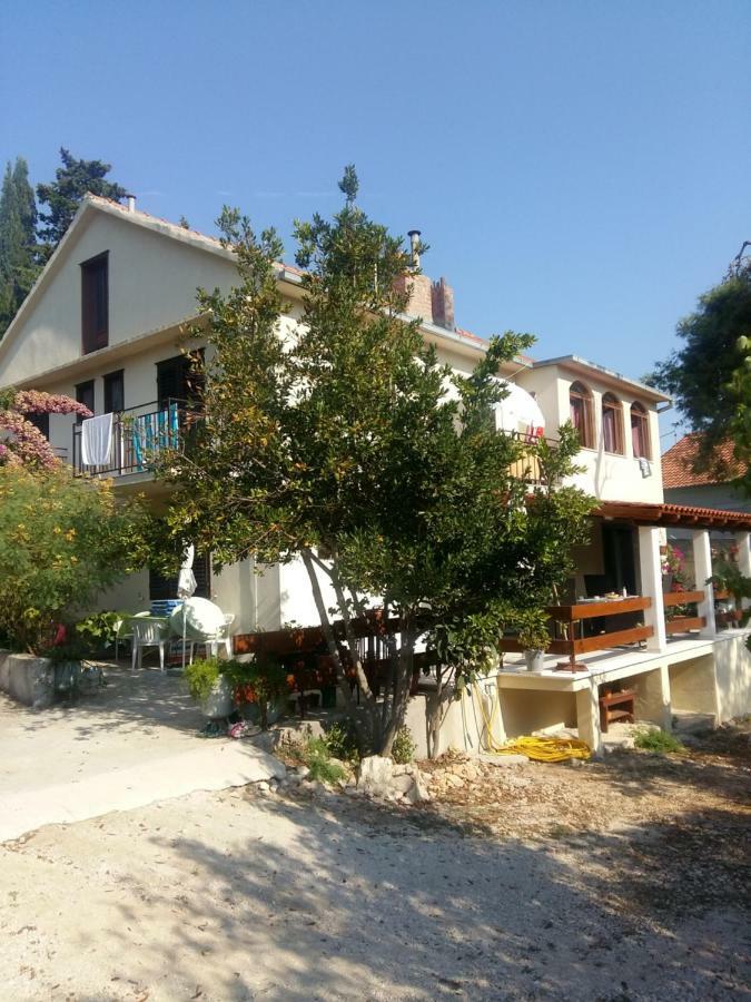 Manda Ljubetic Daire Sutivan Dış mekan fotoğraf