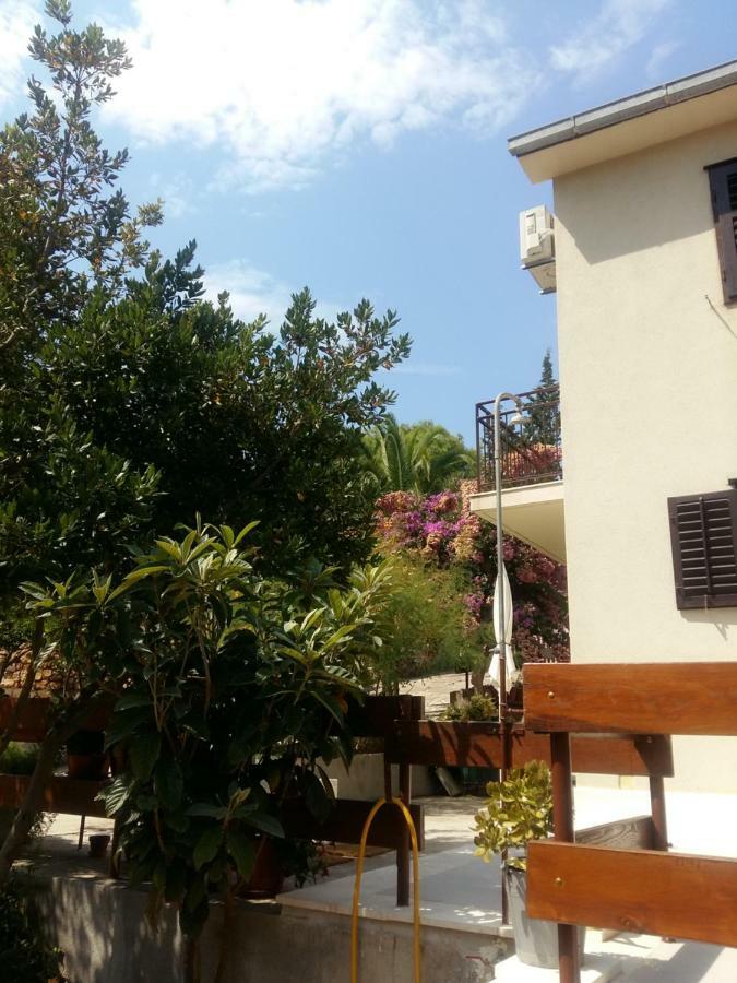 Manda Ljubetic Daire Sutivan Dış mekan fotoğraf